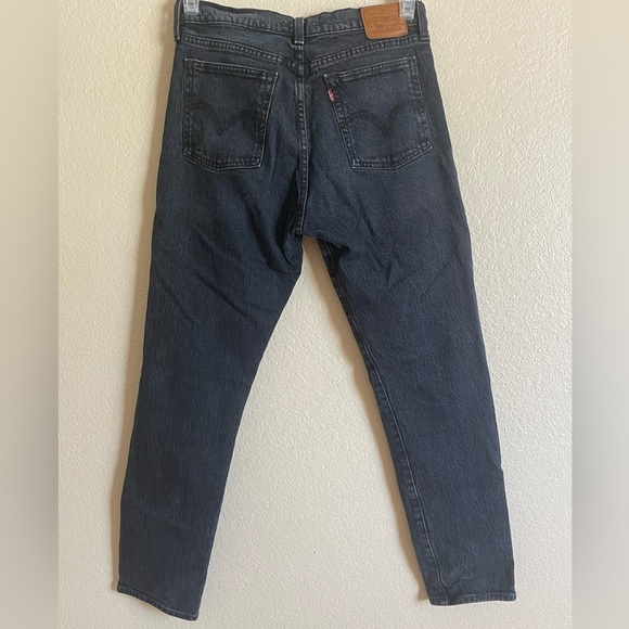 Levi’s Wedgie Fit Jeans - Picture 2 of 5